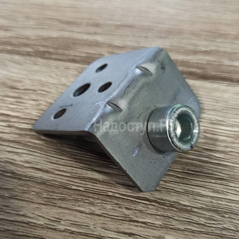 Брекетс М6 Е50 натуральный одинар. 40*27*33 главное фото